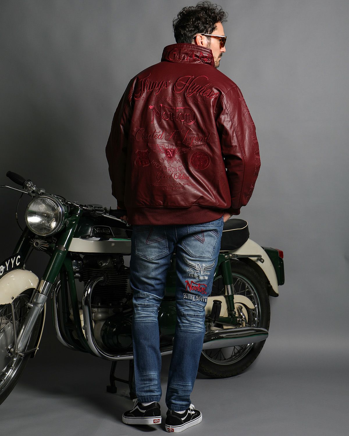 ワイン:186cm(Lサイズ着用)