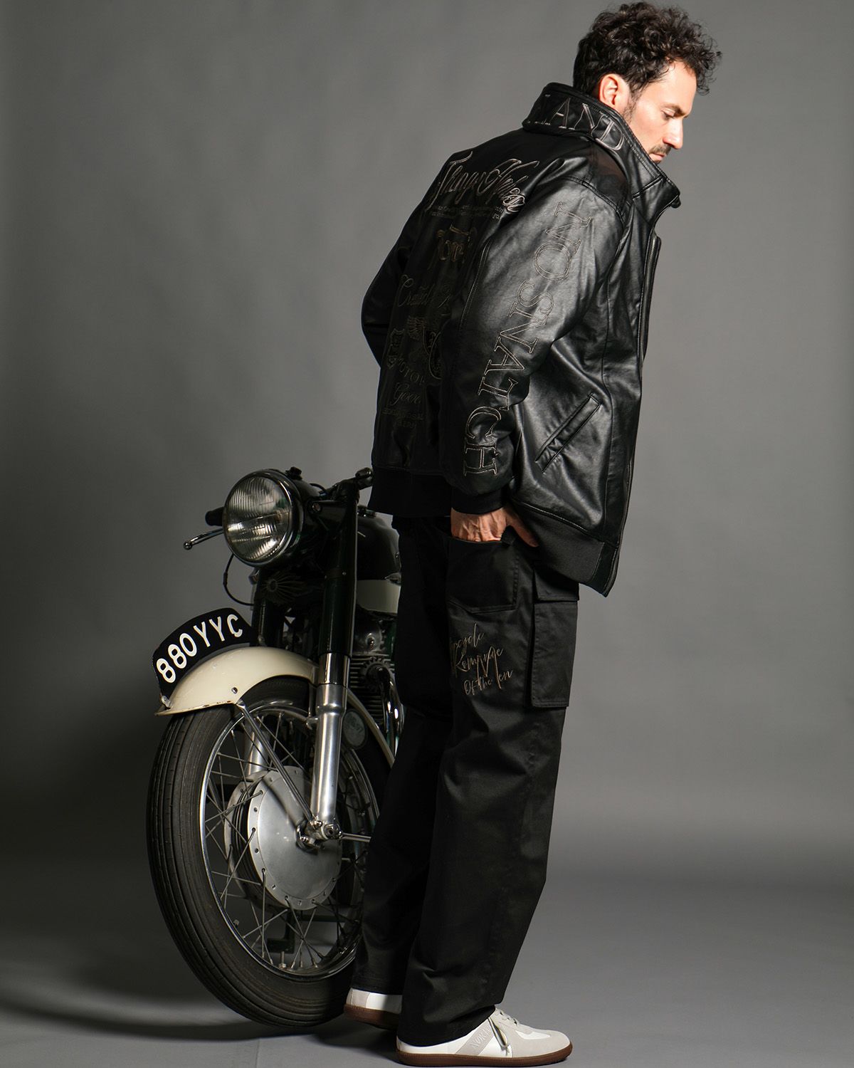 ブラック:186cm(Lサイズ着用)