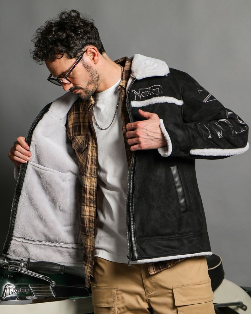 ブラック:186cm(Lサイズ着用)