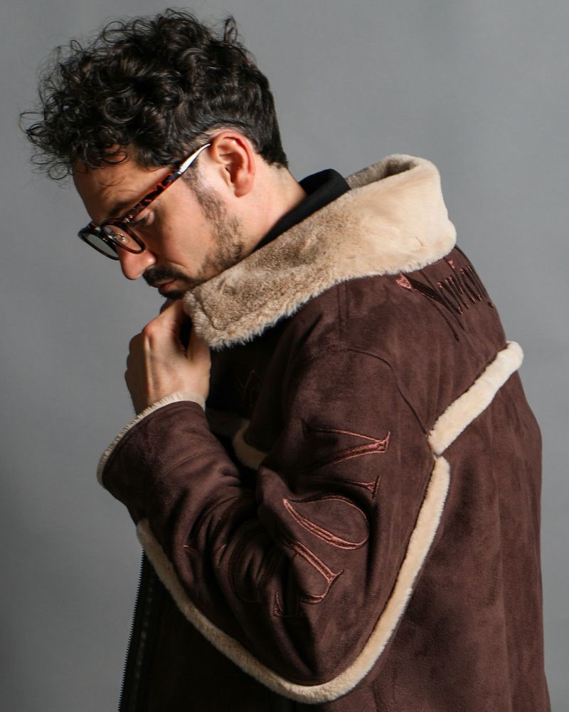 ダークブラウン:186cm(Lサイズ着用)