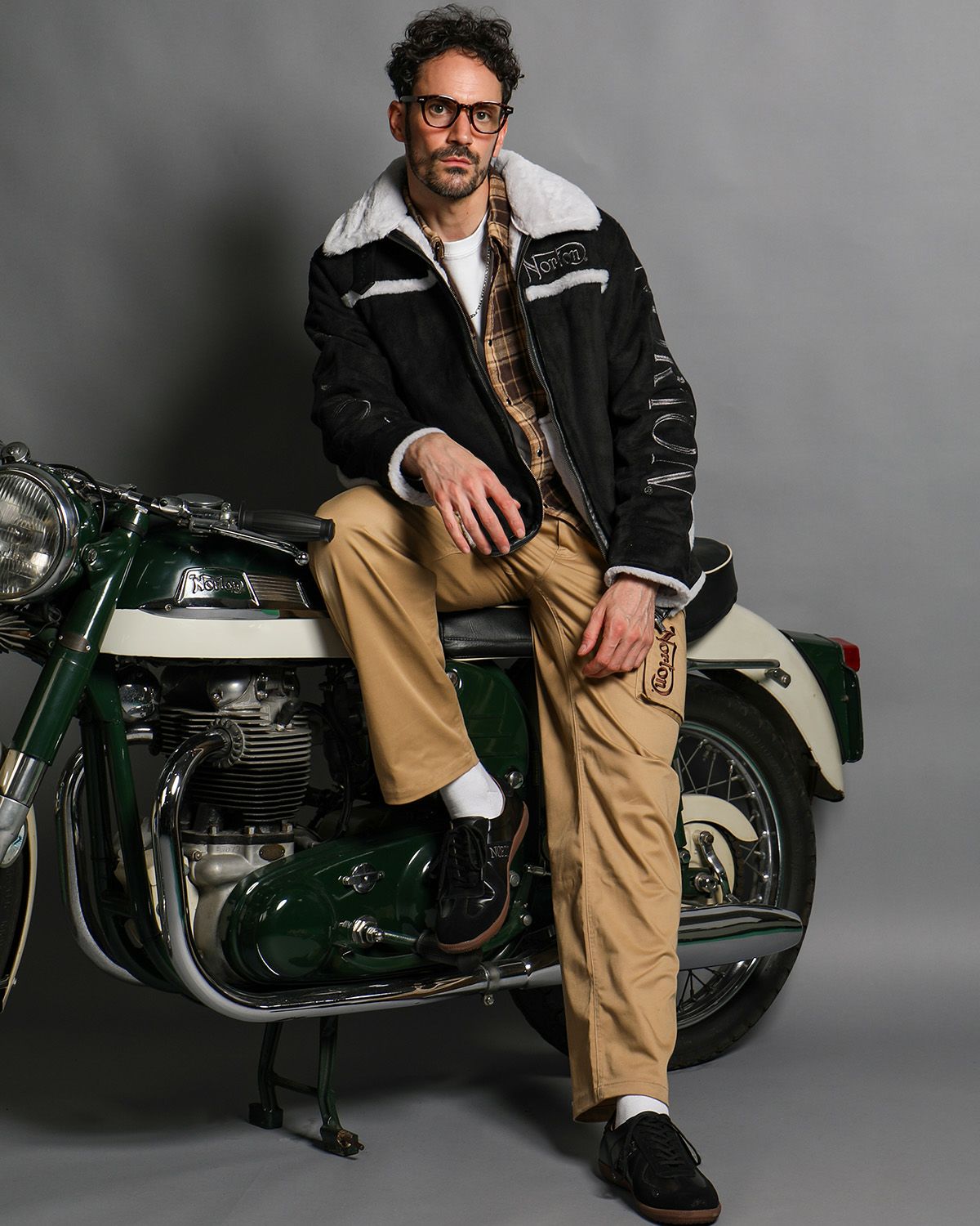 ブラック:186cm(Lサイズ着用)