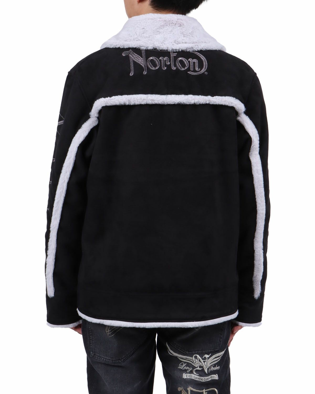 ブラック：173cm63kg(Lサイズ着用)