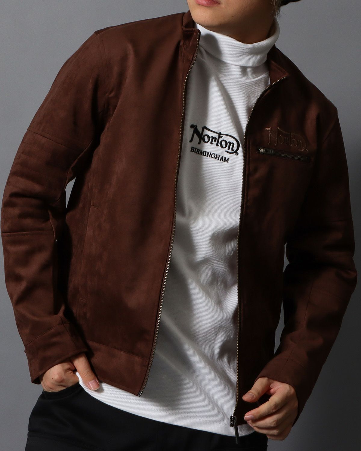 ブラウン：178cm/75kg(Lサイズ着用)