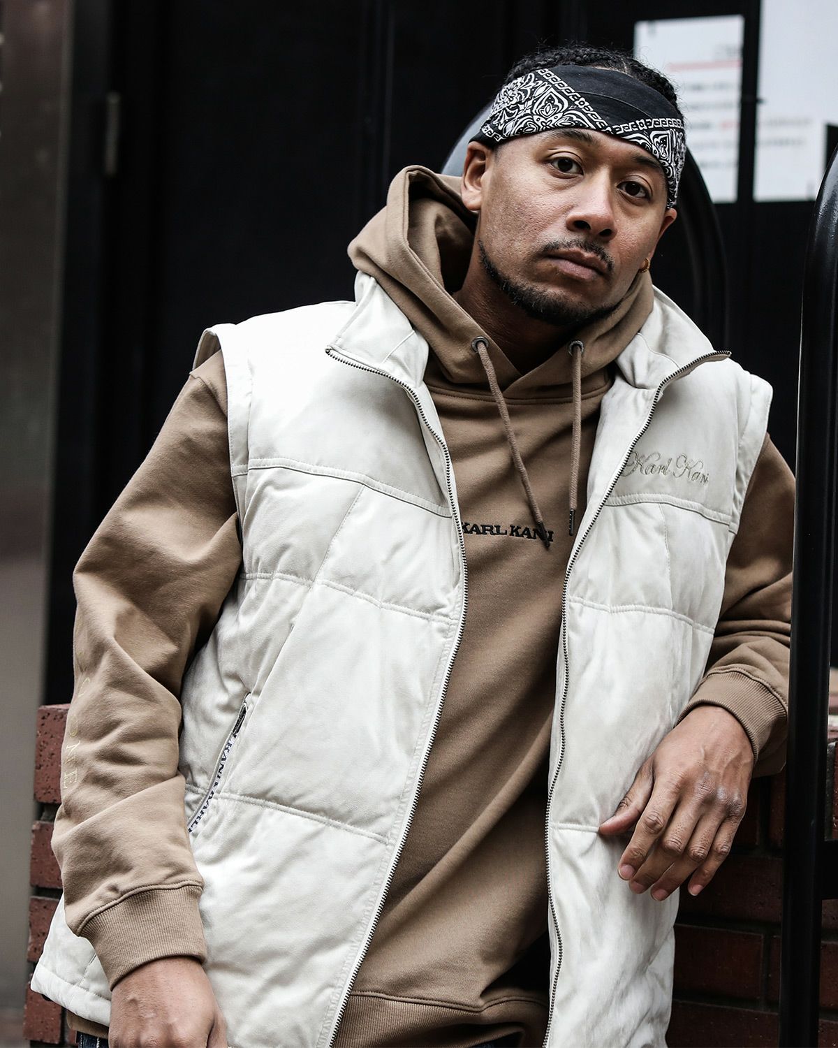 ベージュ：183cm(XLサイズ着用)