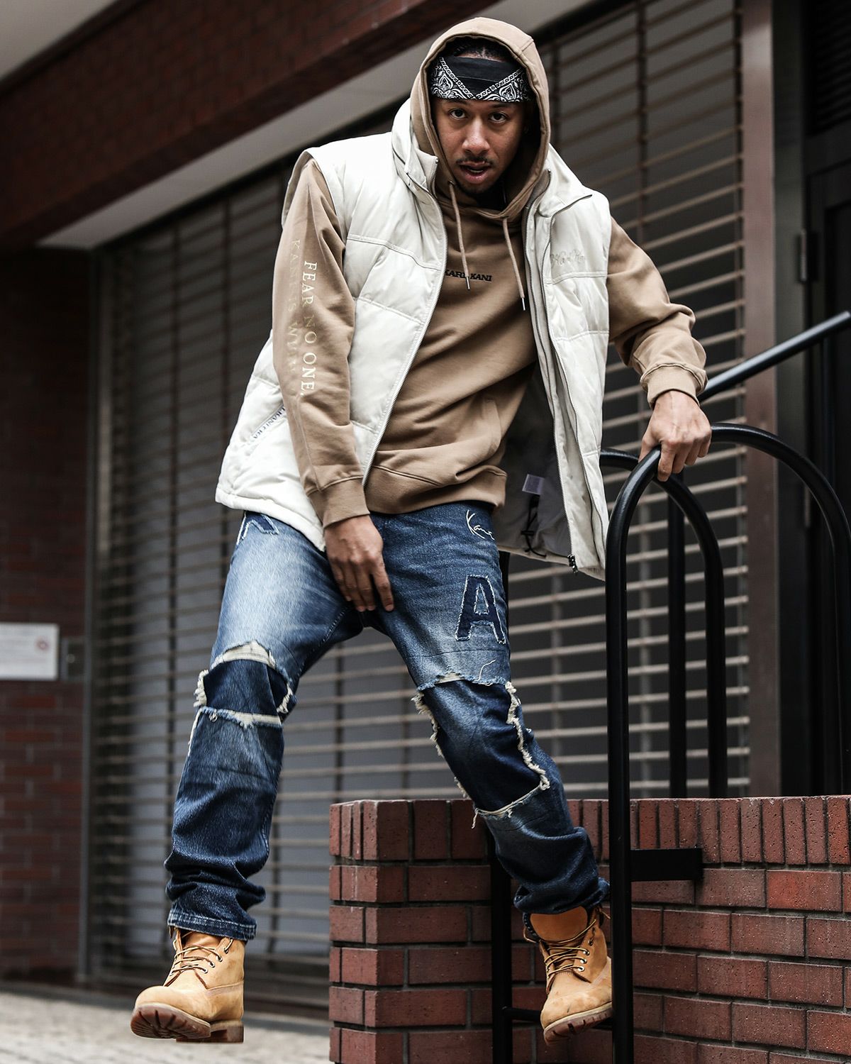 ベージュ：183cm(XLサイズ着用)