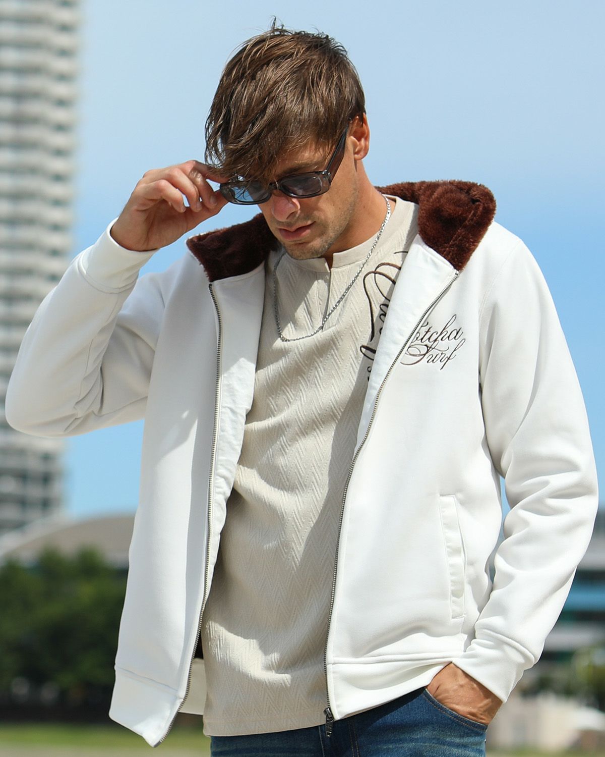 オフホワイト：183cm/70kg(Lサイズ着用)