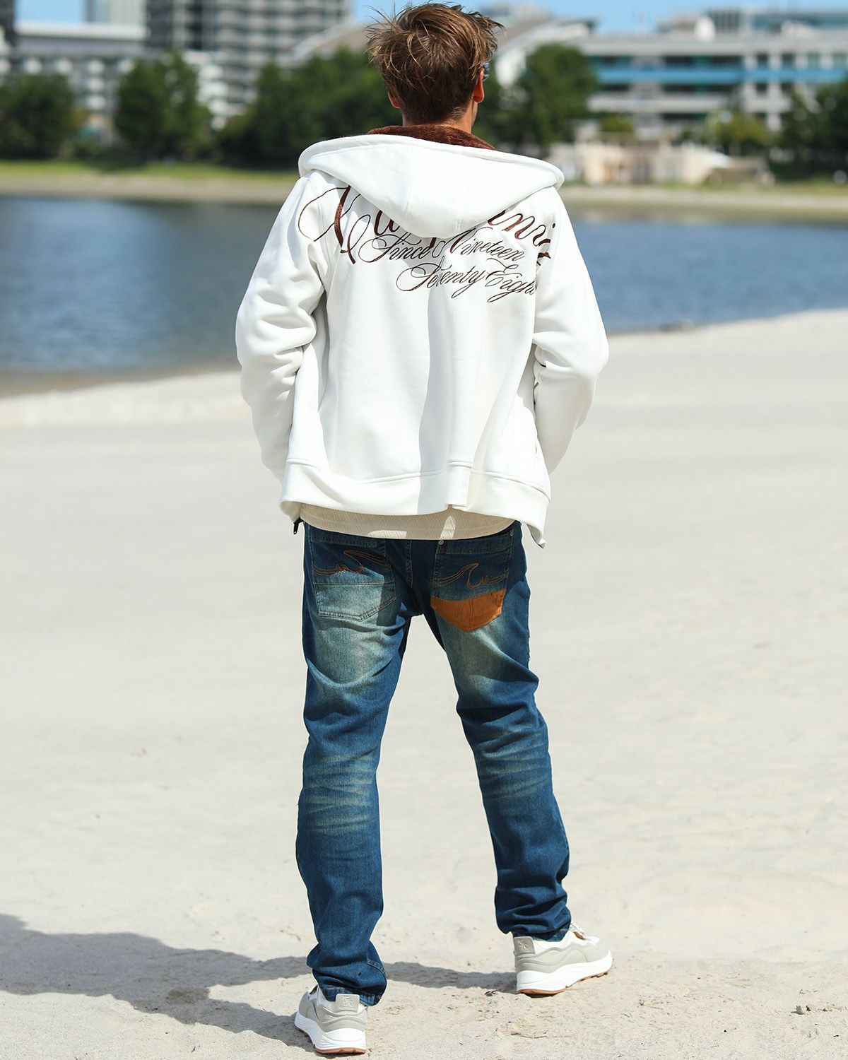 オフホワイト：183cm/70kg(Lサイズ着用)