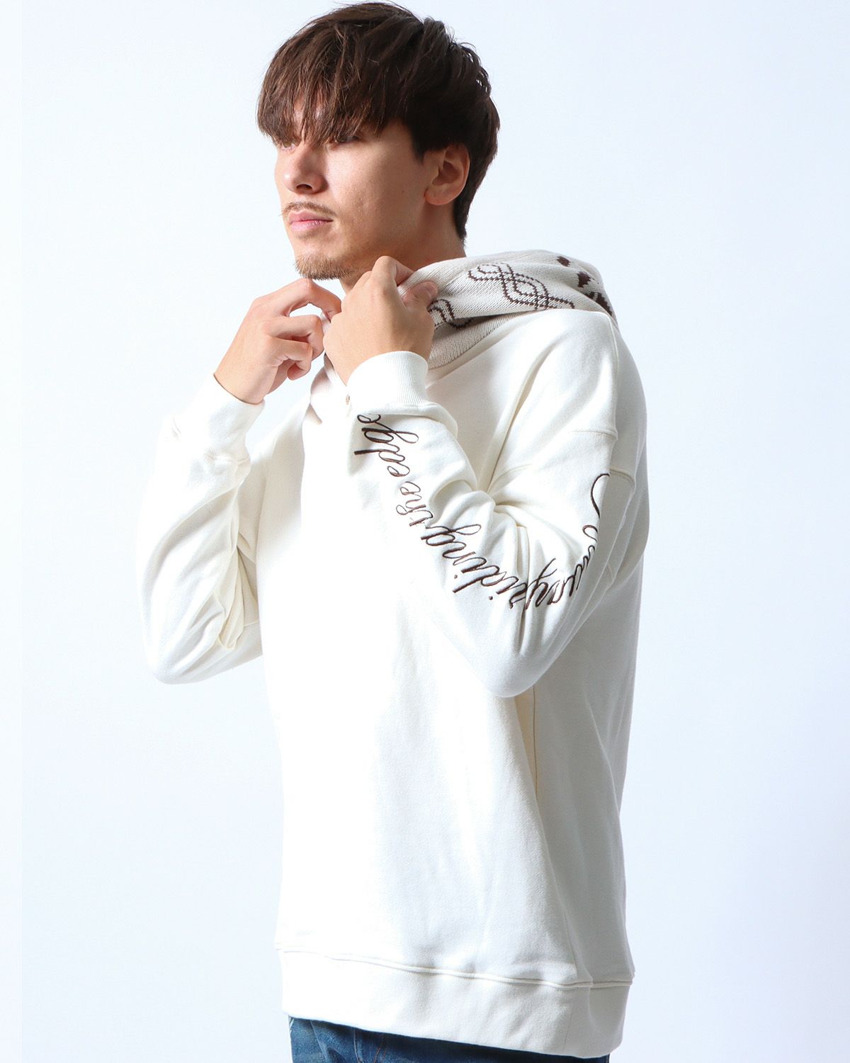 オフホワイト：180cm/70kg(Lサイズ着用)