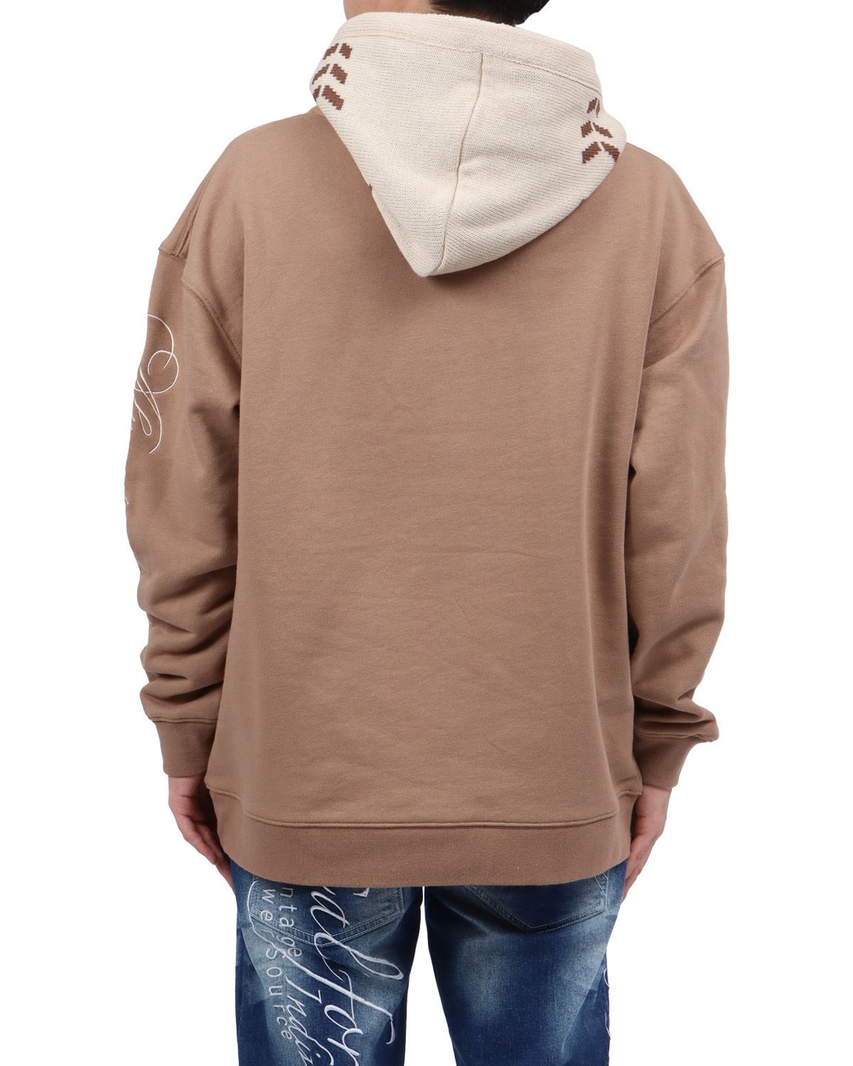 ベージュ：173cm63kg(Lサイズ着用)