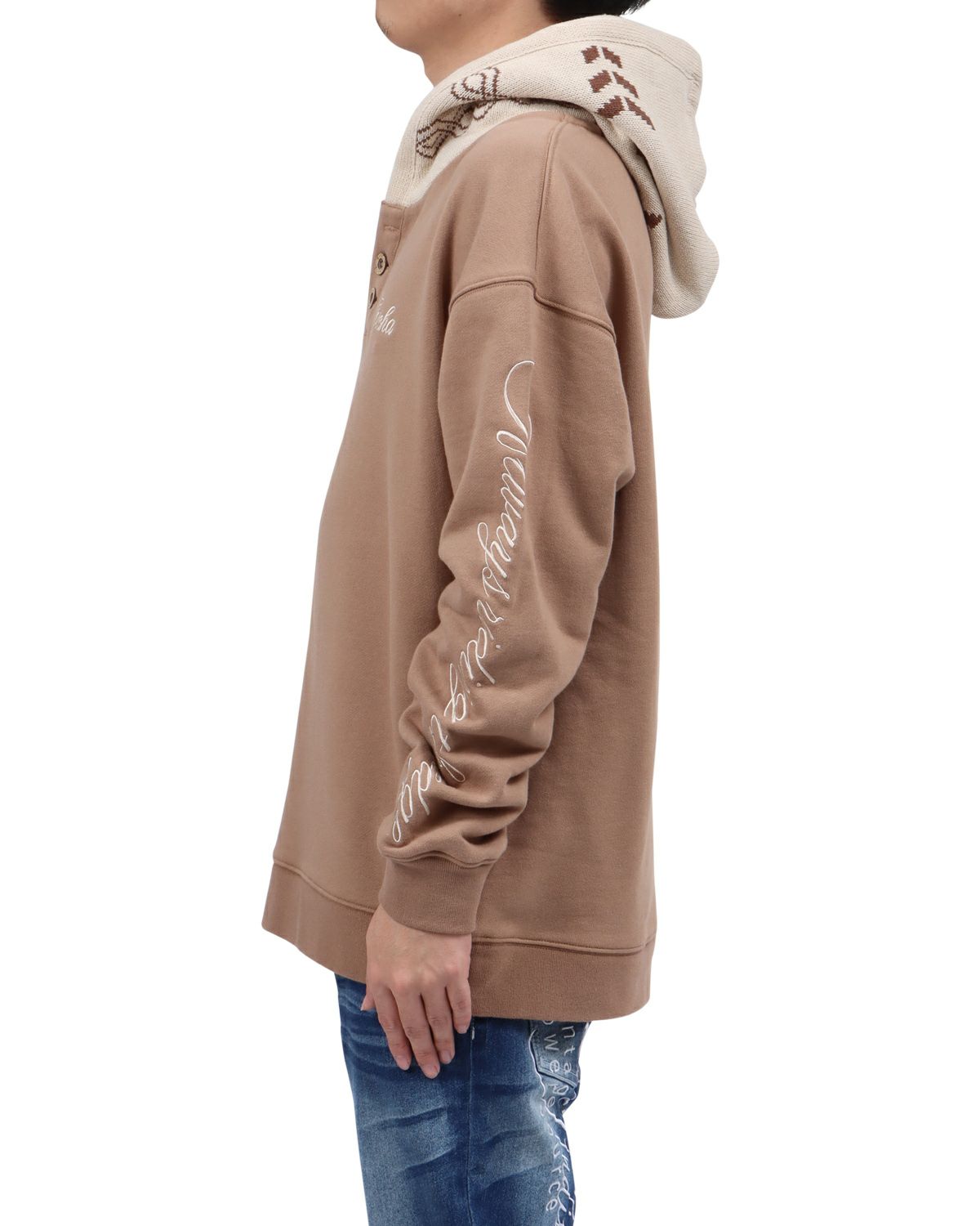 ベージュ：173cm63kg(Lサイズ着用)