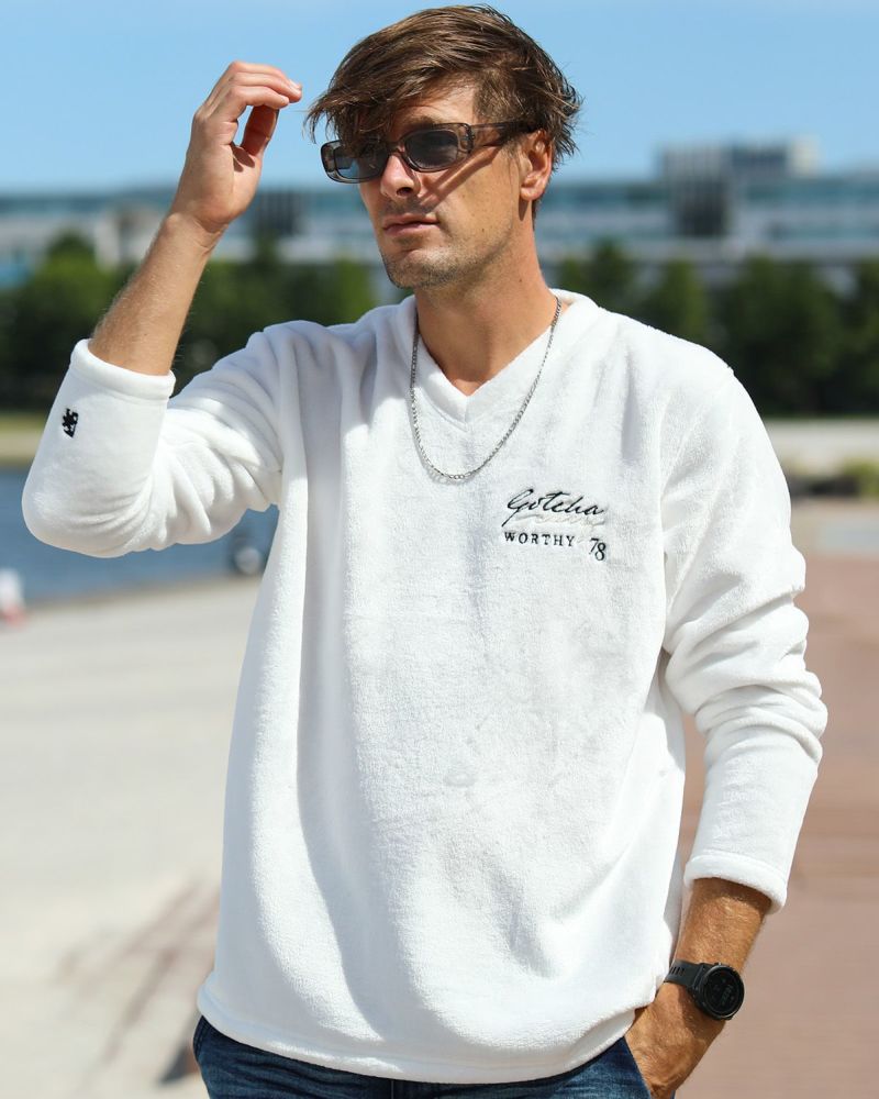 ホワイト：183cm/70kg(Lサイズ着用)