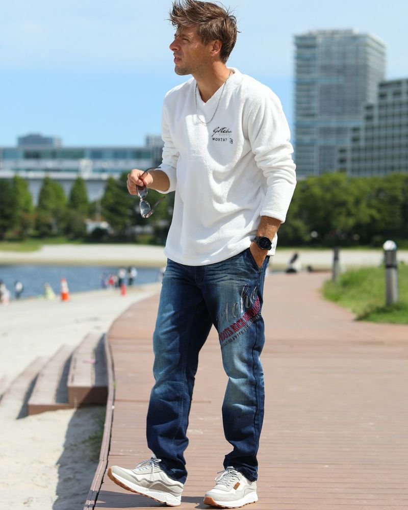 ホワイト：183cm/70kg(Lサイズ着用)