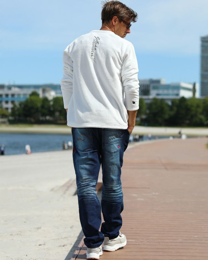 ホワイト：183cm/70kg(Lサイズ着用)