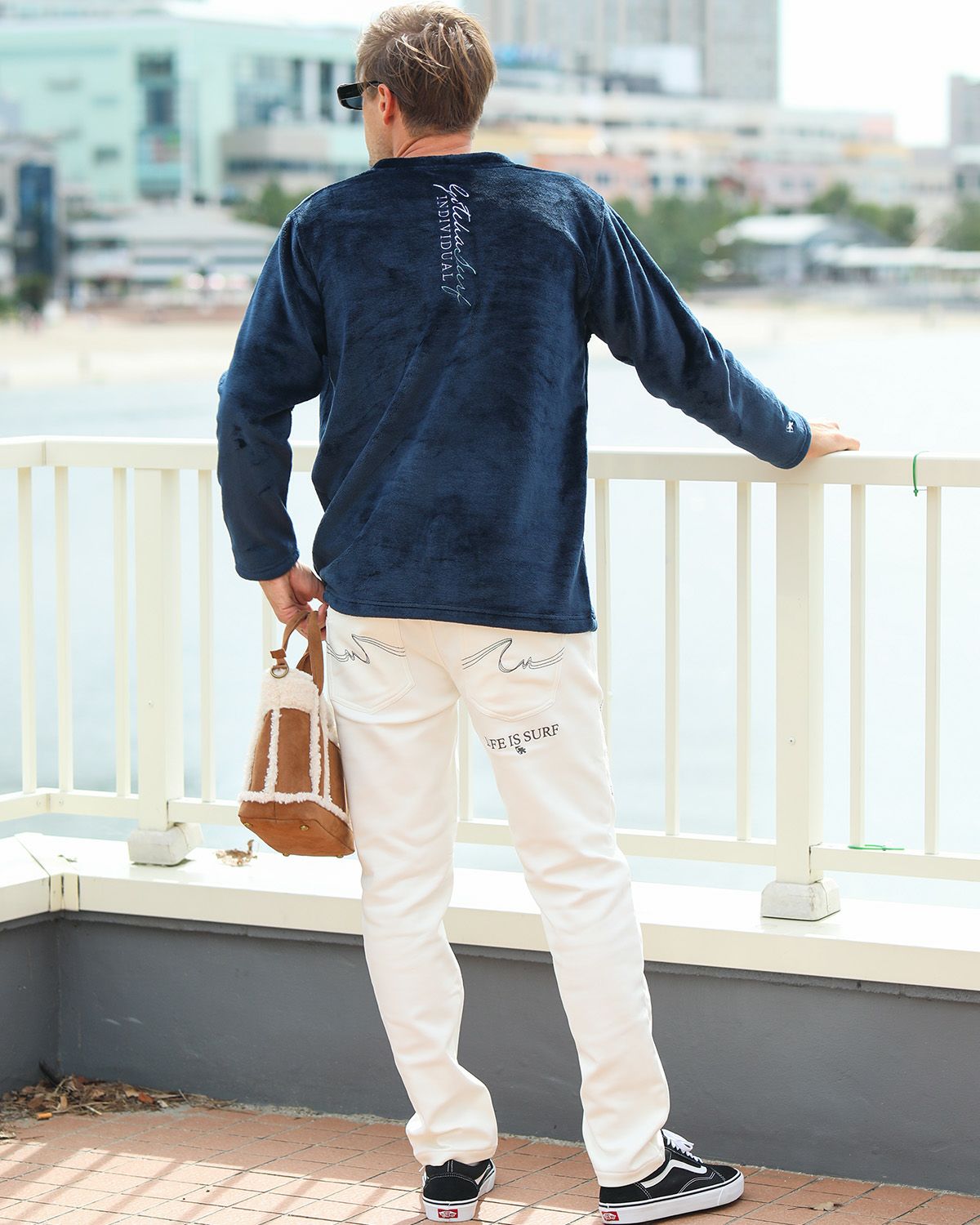 ネイビー：183cm/70kg(Lサイズ着用)