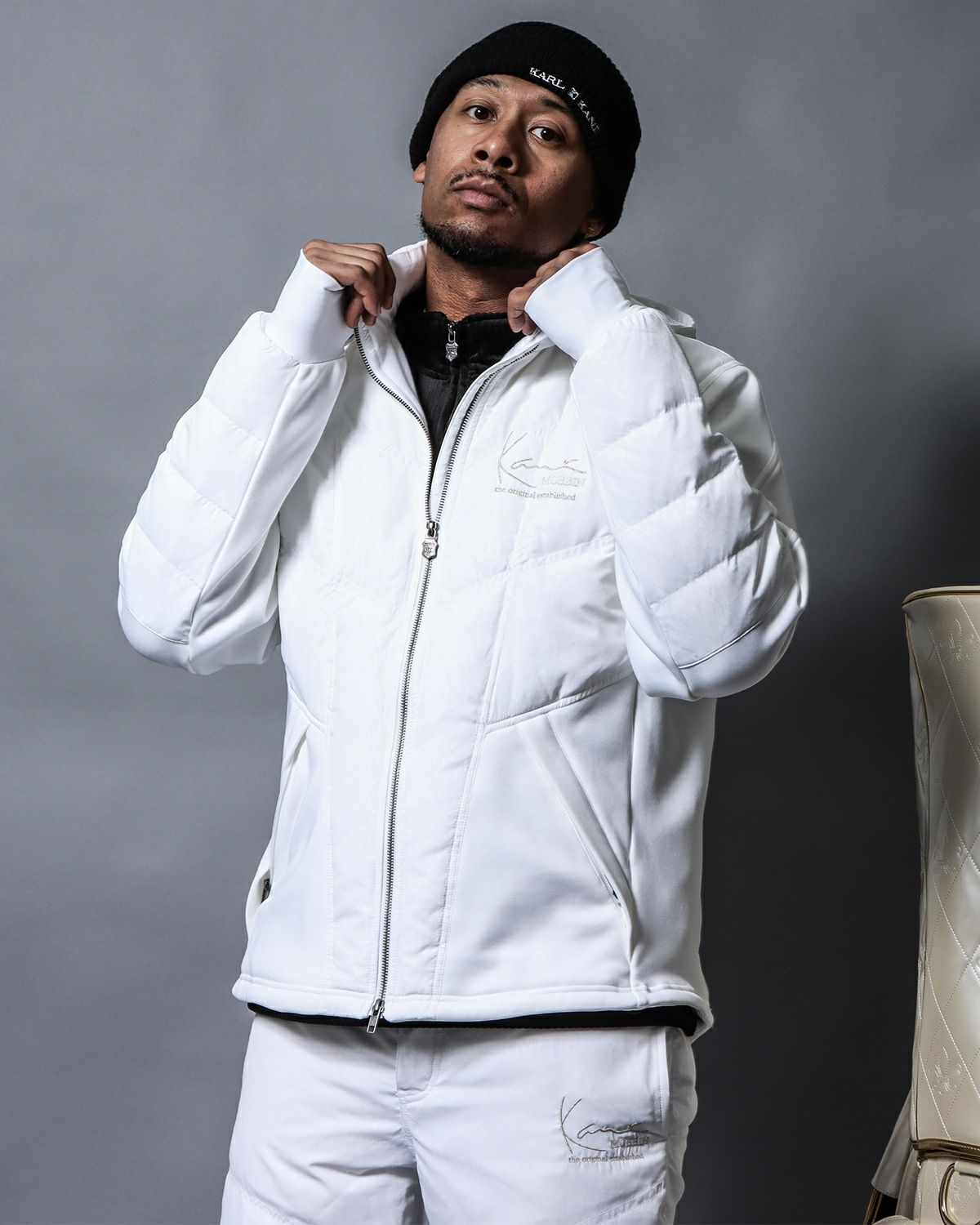 ホワイト：183cm(XLサイズ着用)