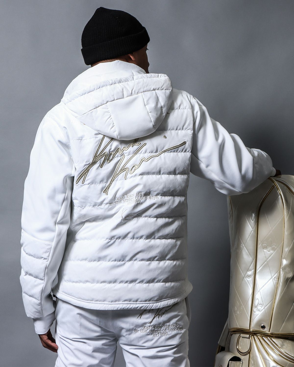 ホワイト：183cm(XLサイズ着用)