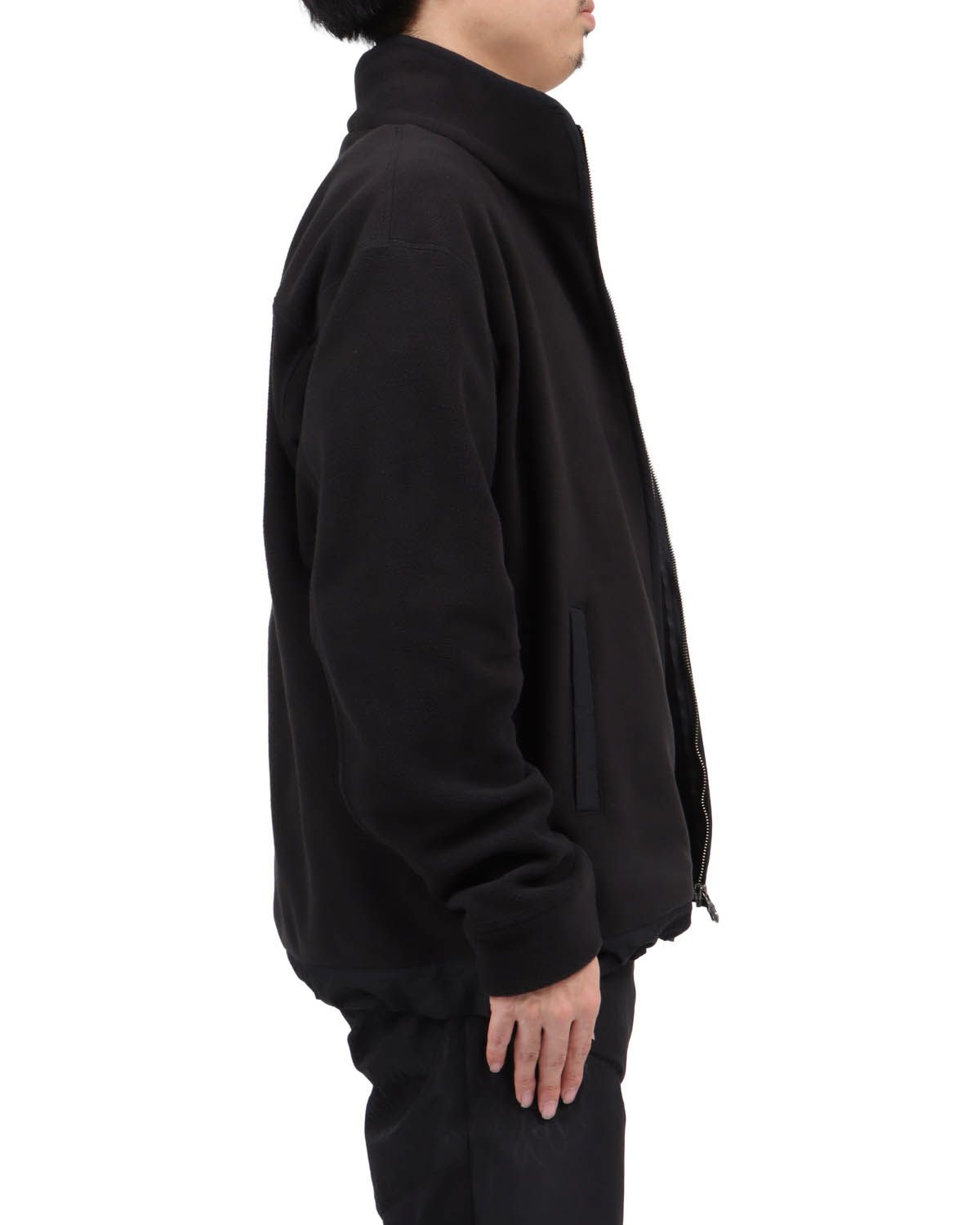 ブラック：173cm63kg(Lサイズ着用)