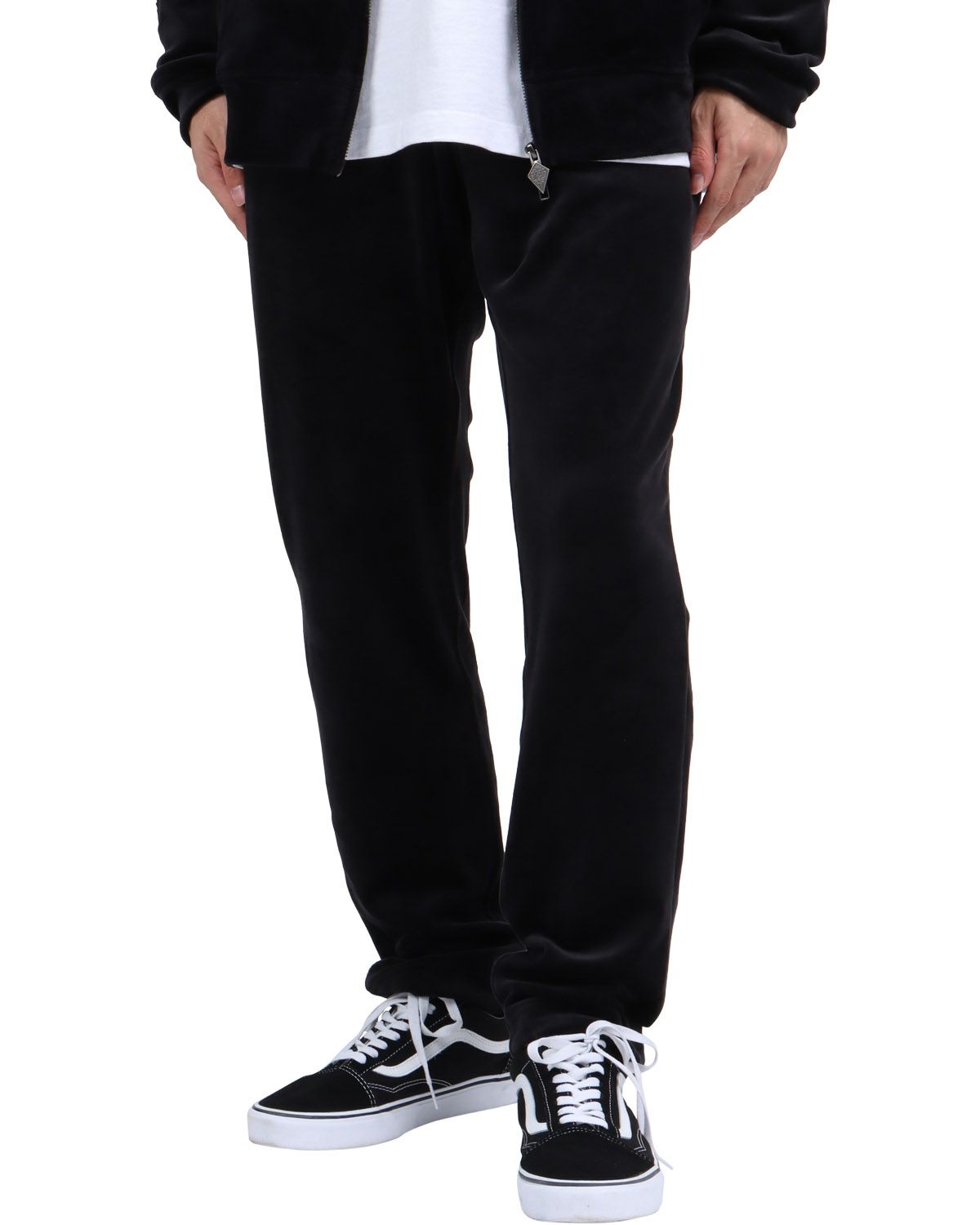 ブラック：173cm63kg(Lサイズ着用)