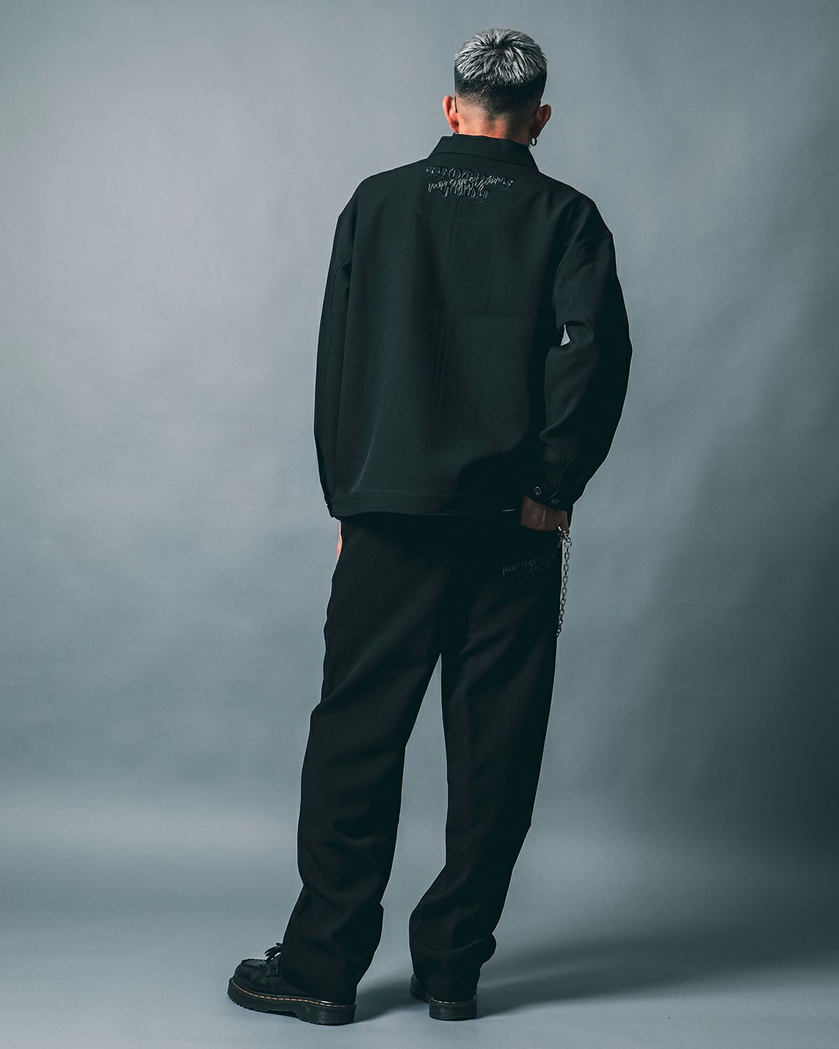 ブラック:183cm(Lサイズ着用)