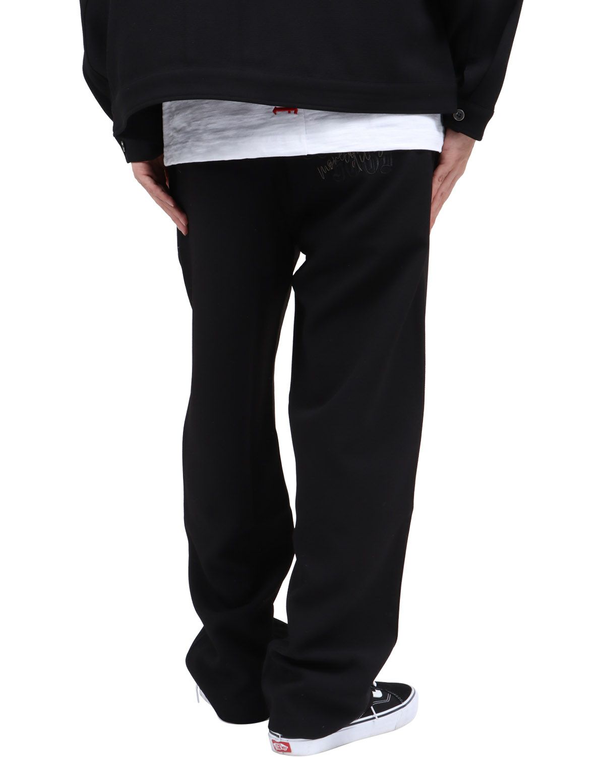 ブラック：173cm63kg(Lサイズ着用)