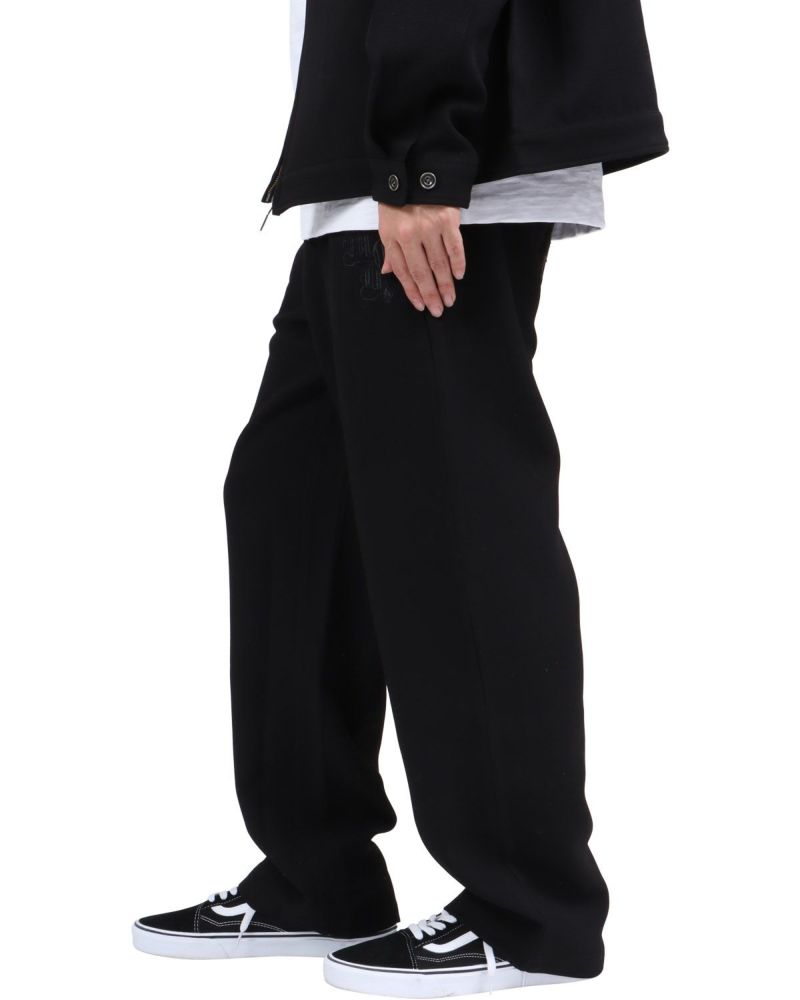 ブラック：173cm63kg(Lサイズ着用)