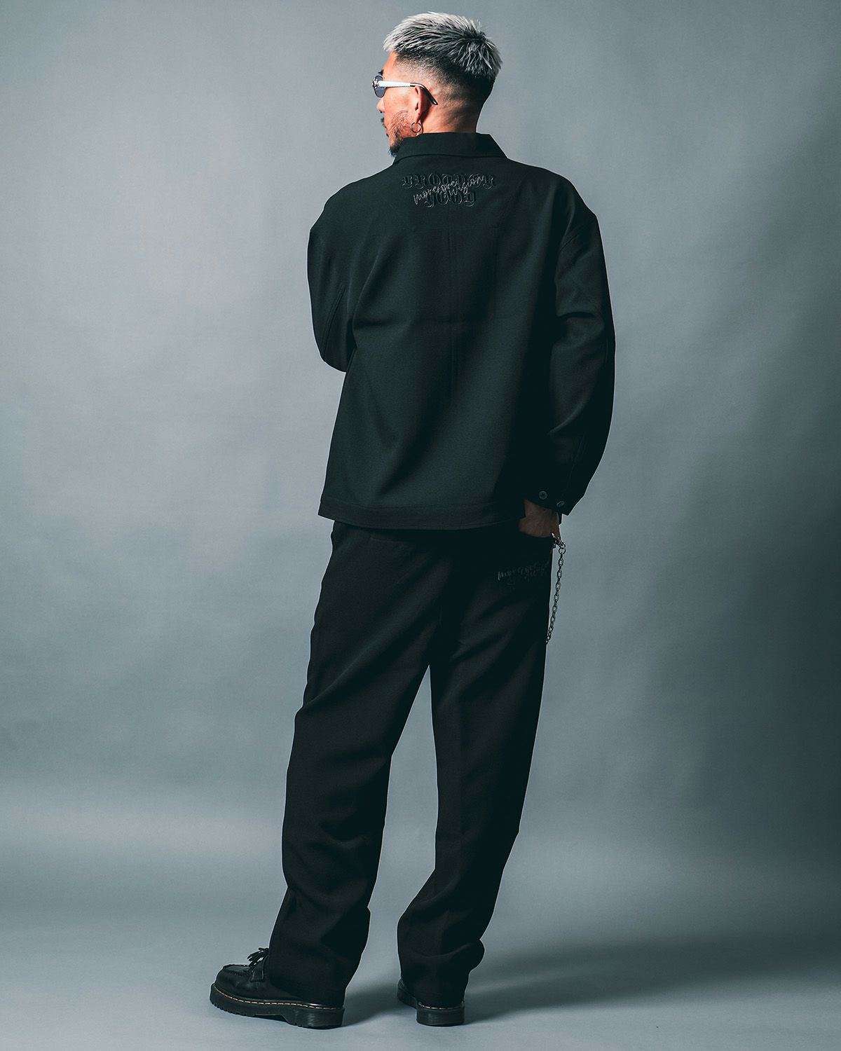 ブラック:183cm(Lサイズ着用)