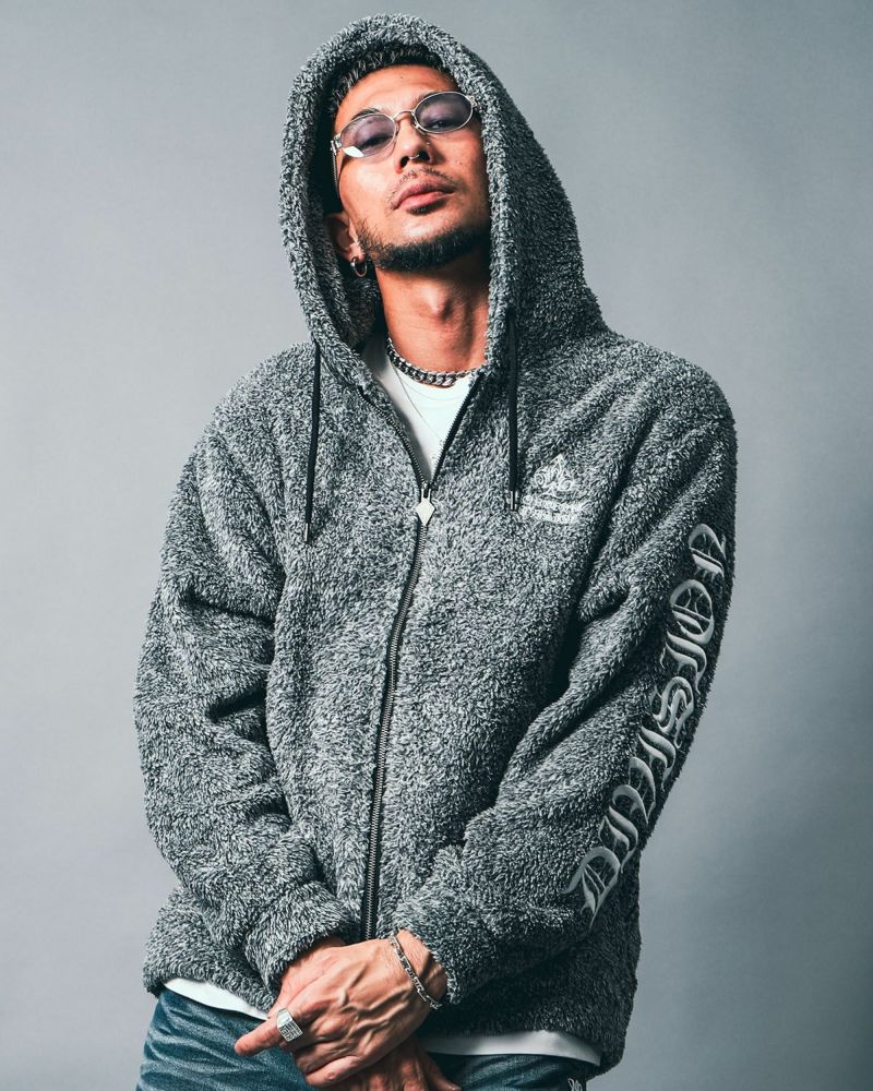 ブラック:183cm(Lサイズ着用)