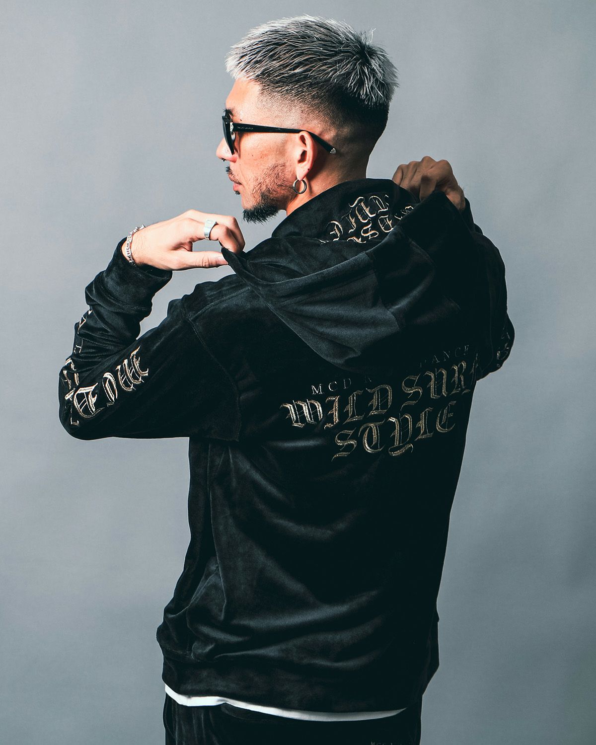 MCD] ネックウォーマー 付き ベロア ジップパーカー | PEET ONLINE STORE