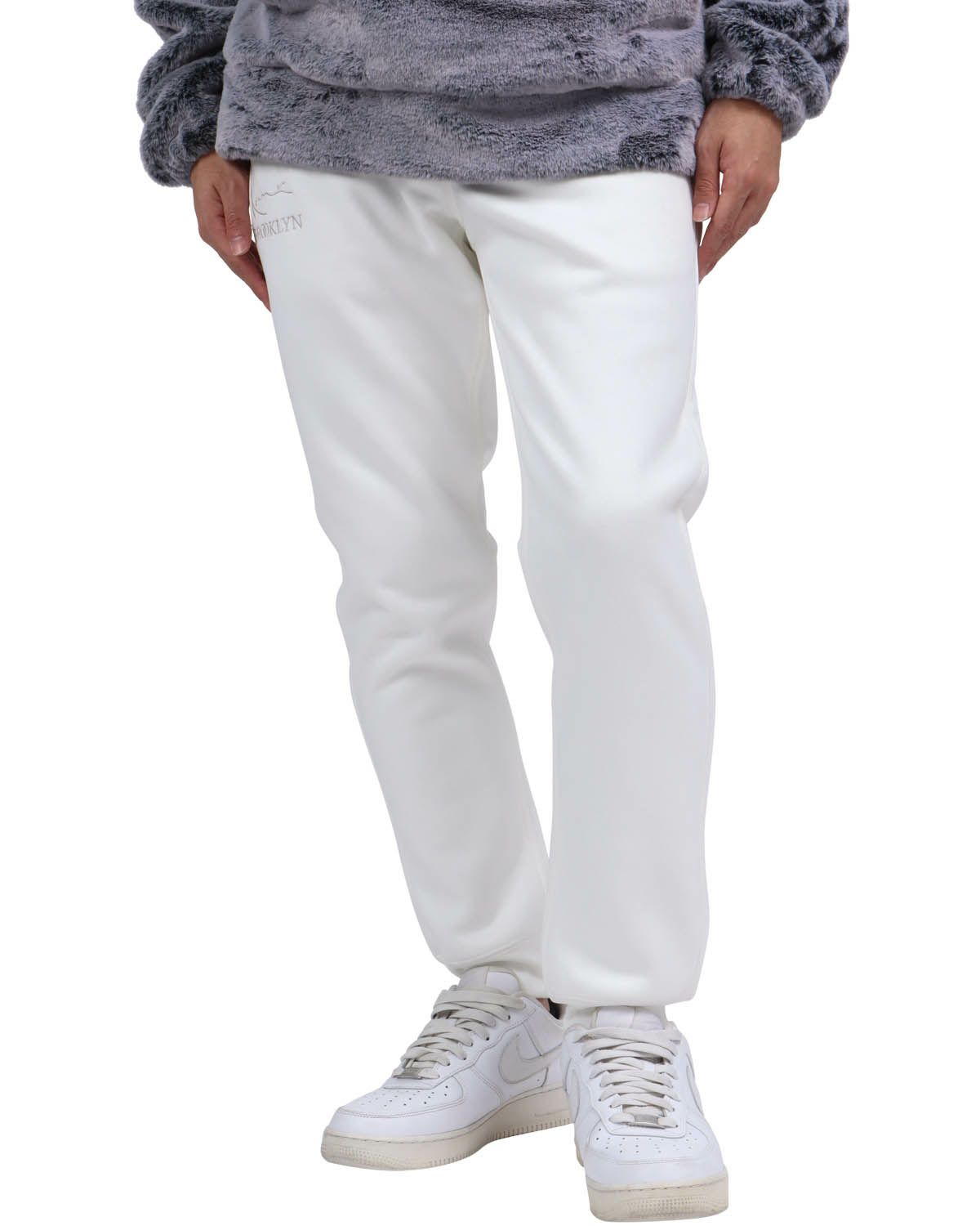 オフホワイト：173cm63kg(Mサイズ着用)