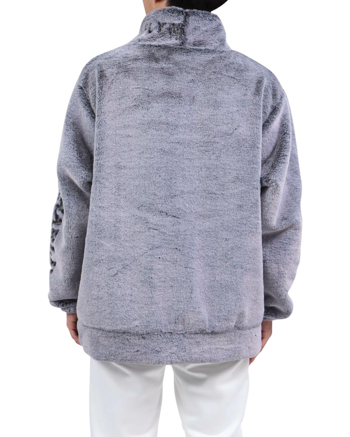 ブラック：173cm63kg(Lサイズ着用)