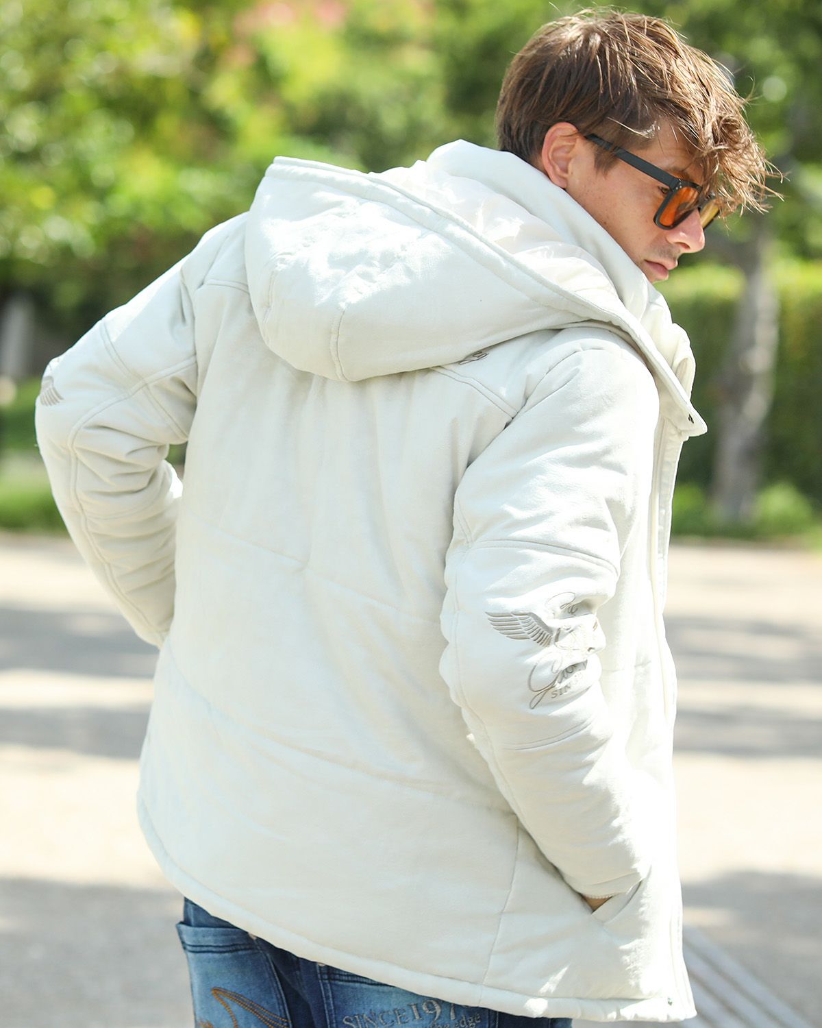 オフホワイト：183cm/70kg(Lサイズ着用)