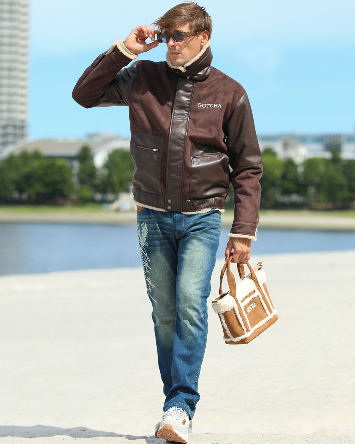 ブラウン：183cm/70kg(Lサイズ着用)