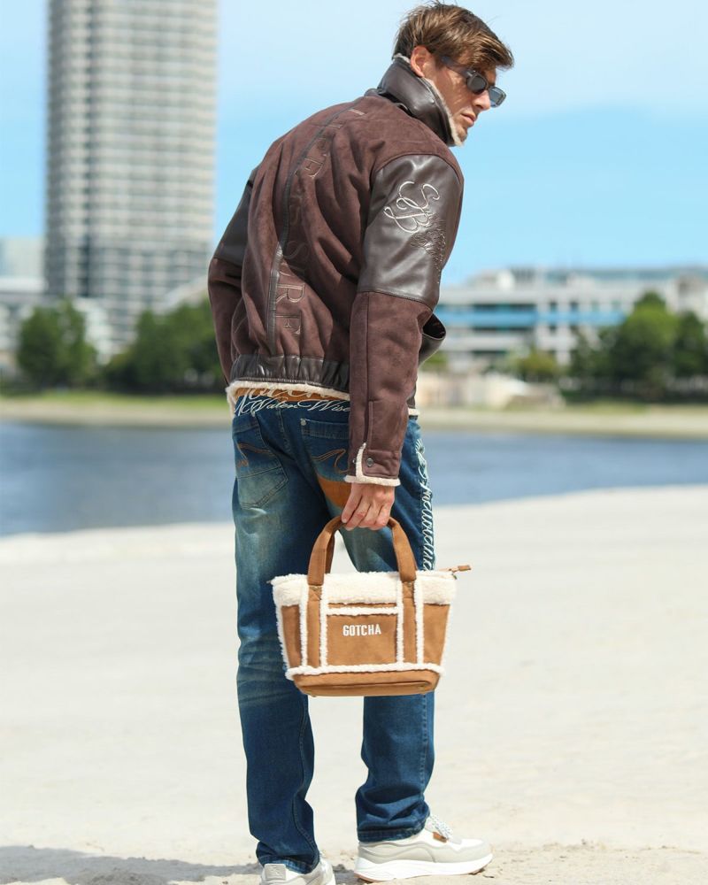 ブラウン：183cm/70kg(Lサイズ着用)