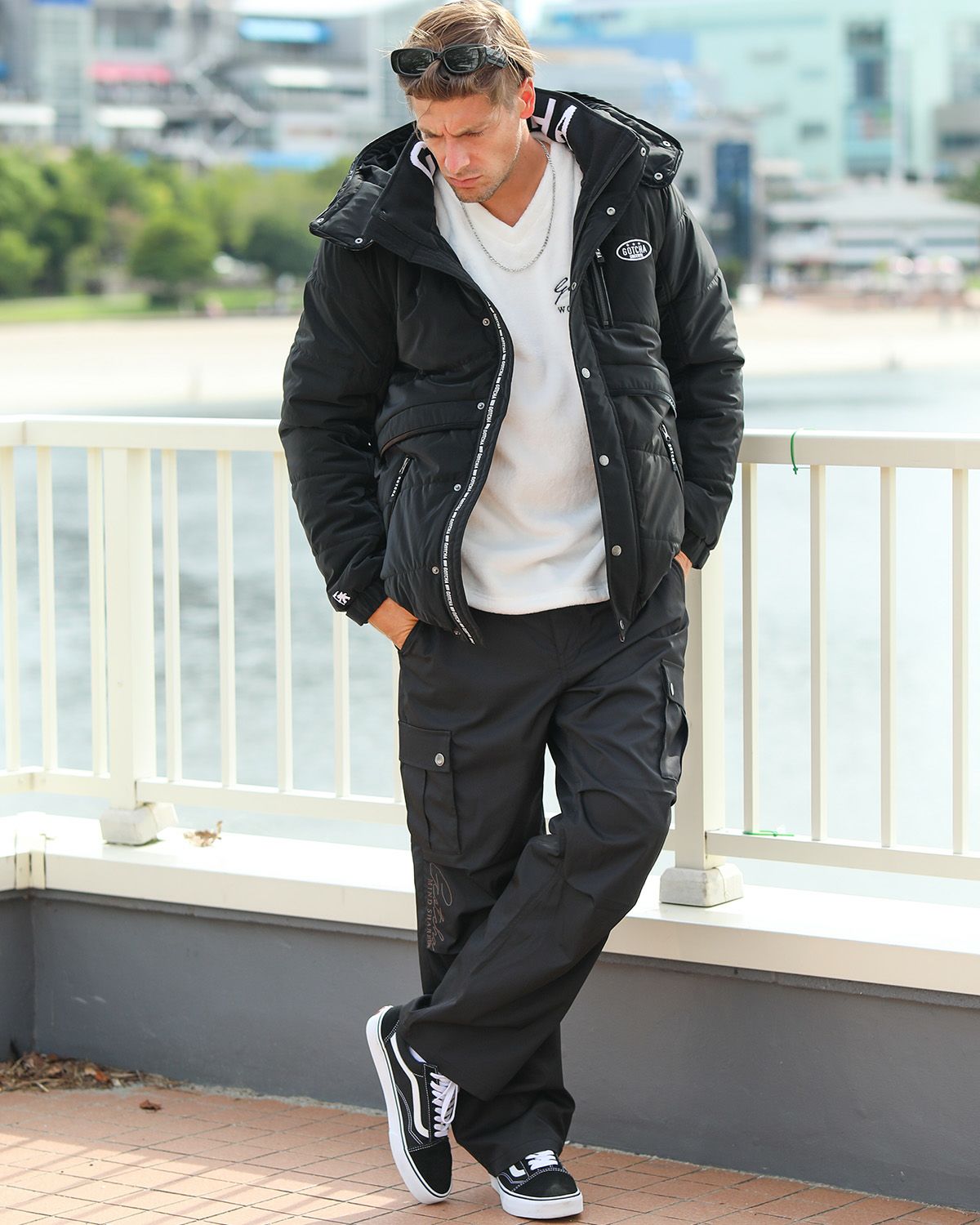 ブラック：183cm/70kg(Lサイズ着用)