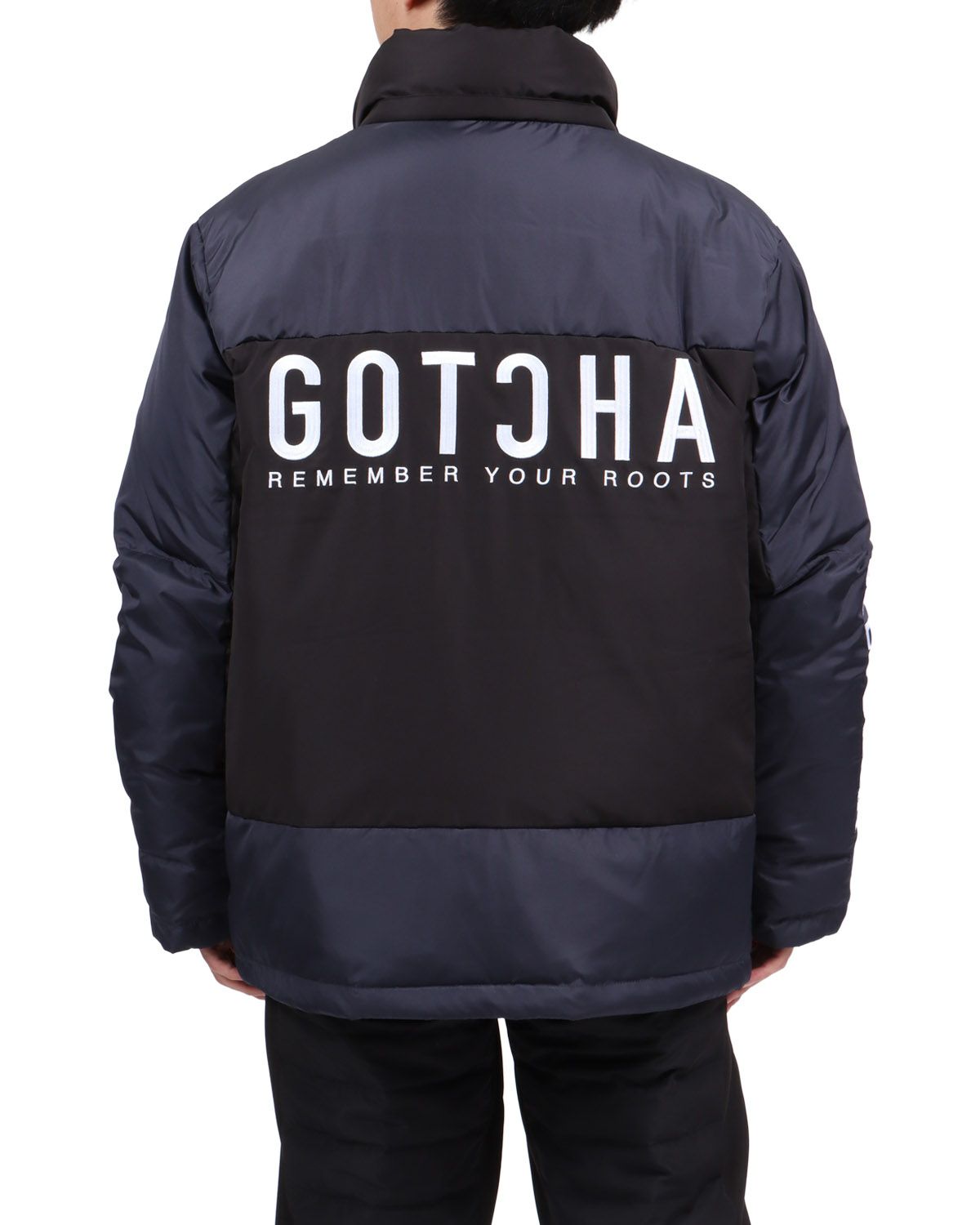 ブラック：173cm63kg(Lサイズ着用)