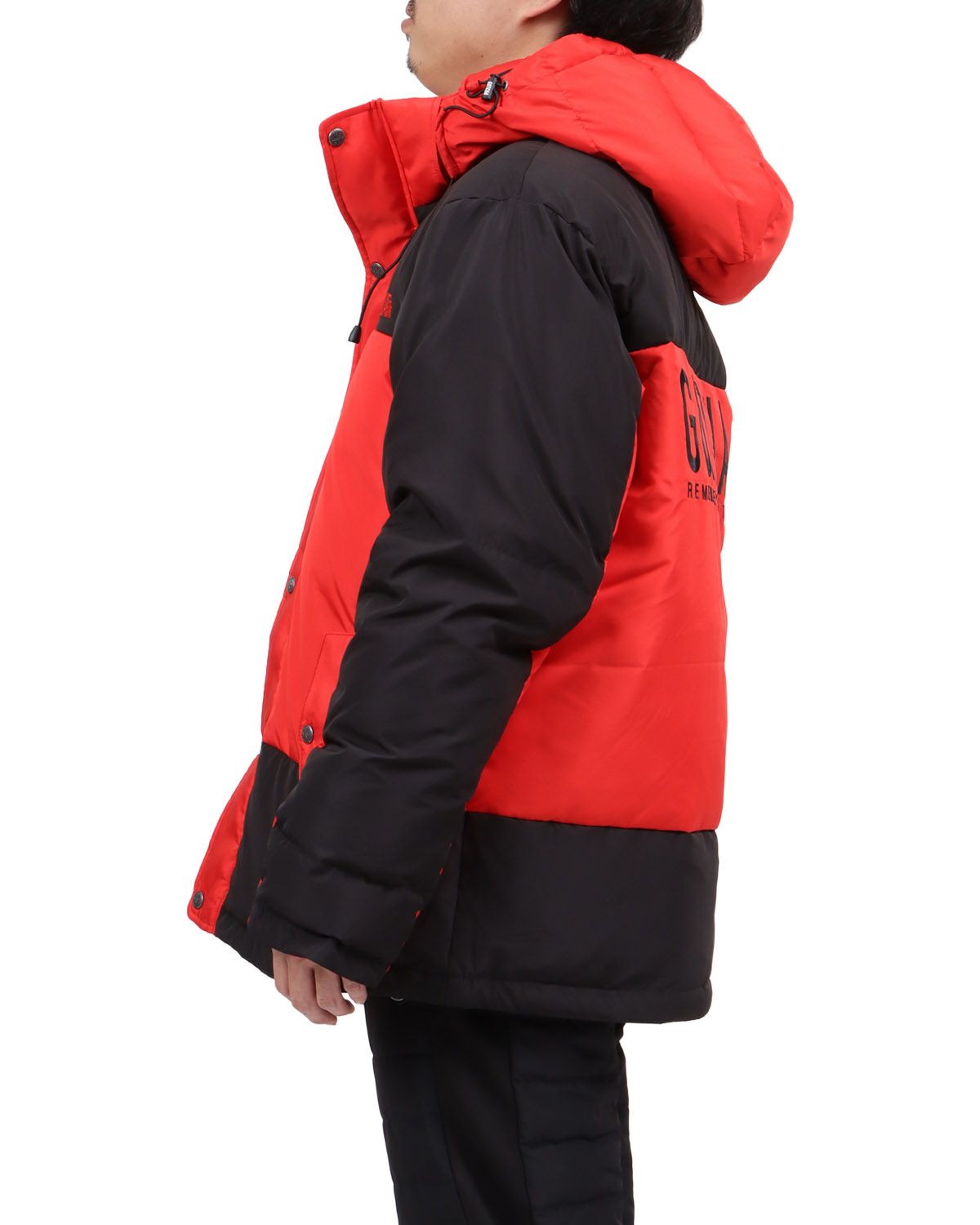 レッド：173cm63kg(Lサイズ着用)