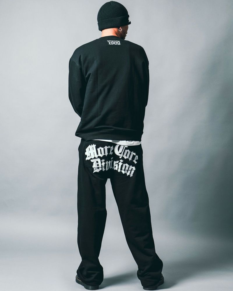 ブラック:183cm(Lサイズ着用)