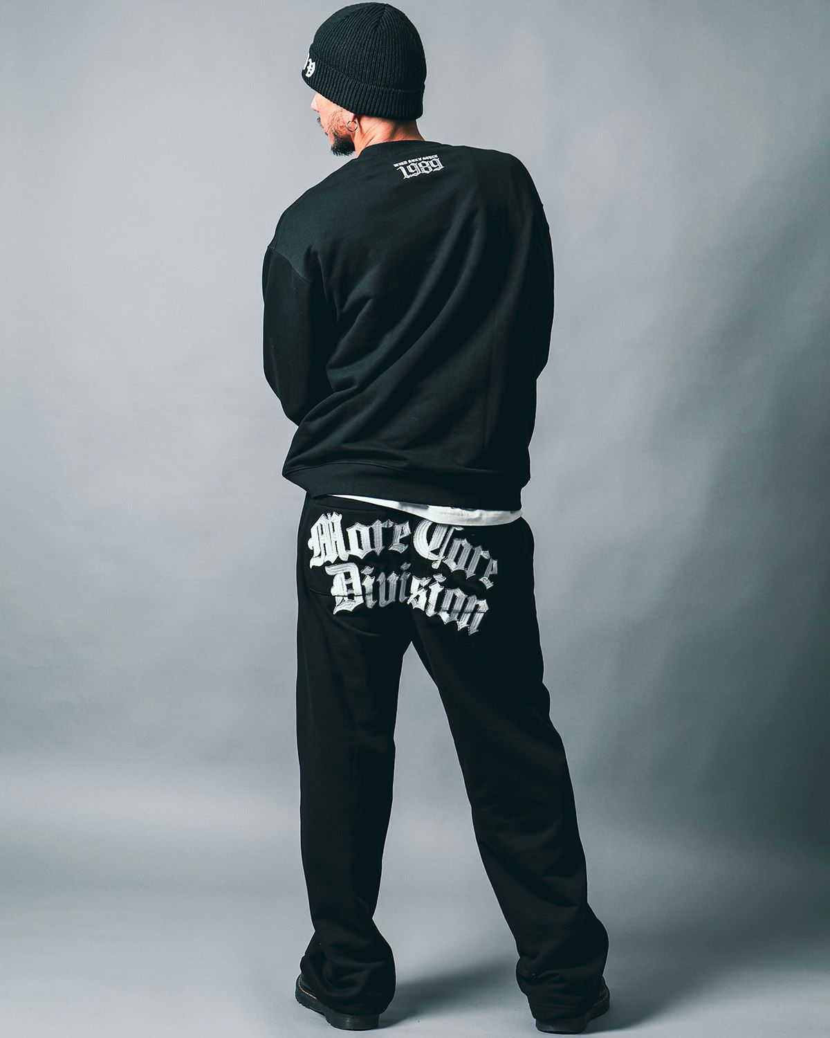 ブラック:183cm(Lサイズ着用)