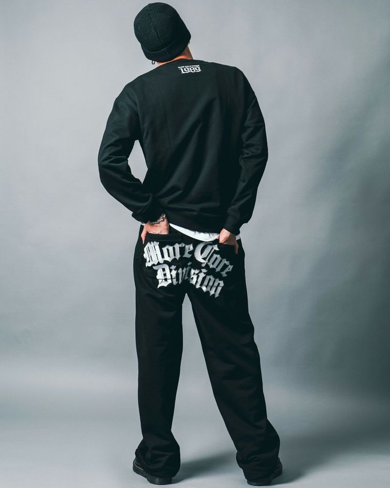 ブラック:183cm(Lサイズ着用)