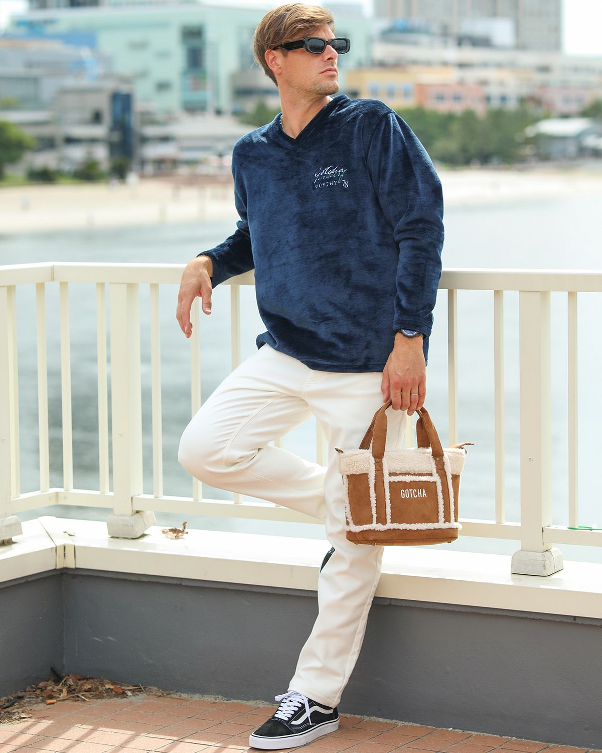 オフホワイト：183cm/70kg(Lサイズ着用)