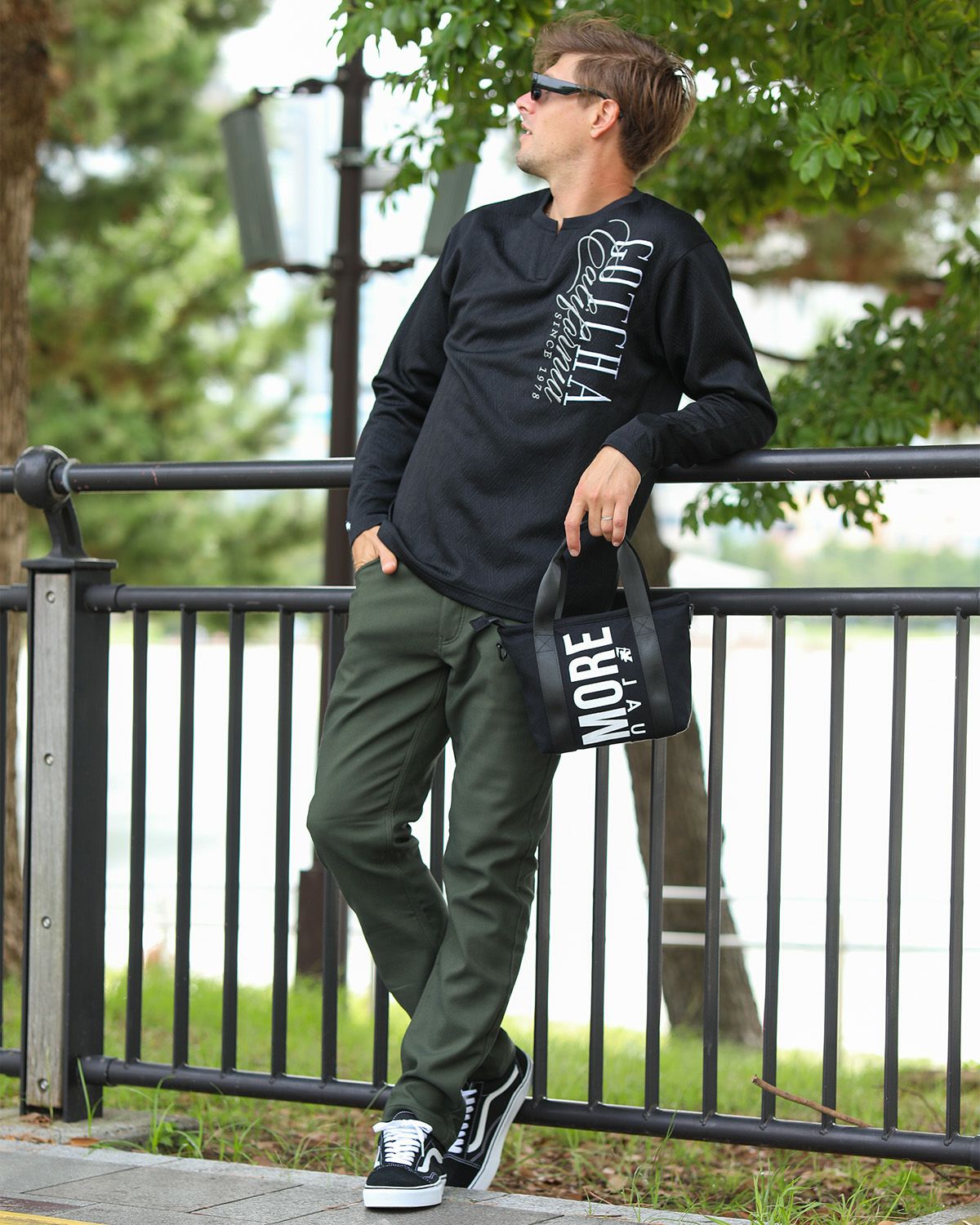 グリーン：183cm/70kg(Lサイズ着用)