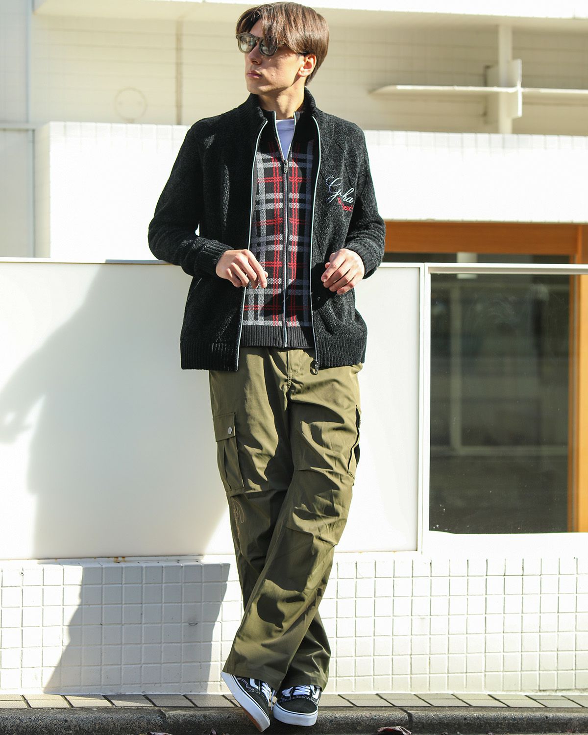 ブラック：180cm/70kg(Lサイズ着用)