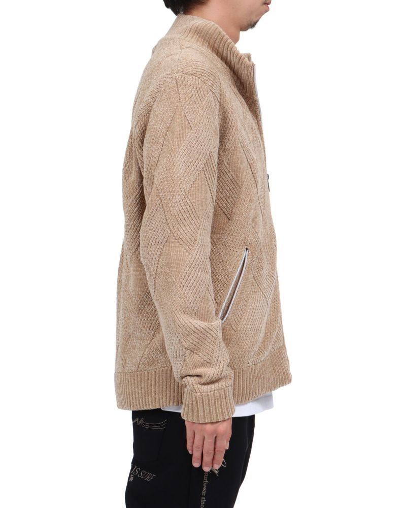 ベージュ：174cm62kg(Lサイズ着用)