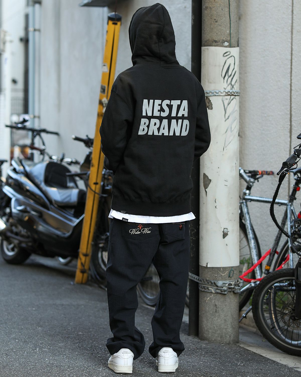 ブラック：168cm/55kg(Lサイズ着用)