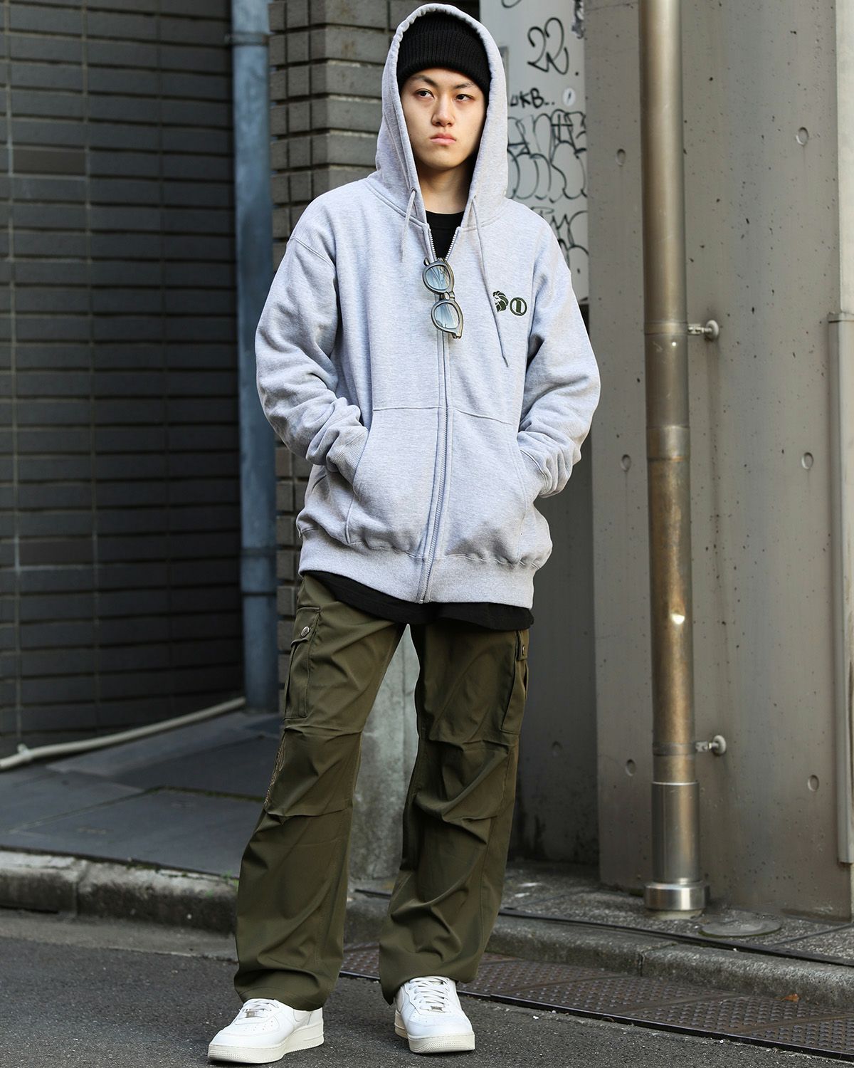 杢グレー：168cm/55kg(Lサイズ着用)