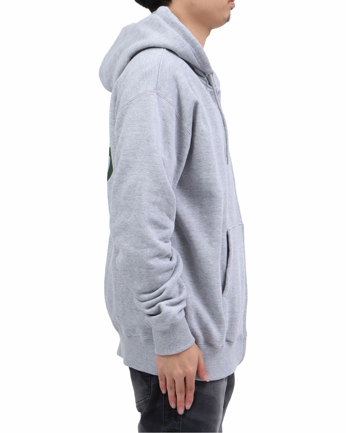 グレー：173cm63kg(Lサイズ着用)