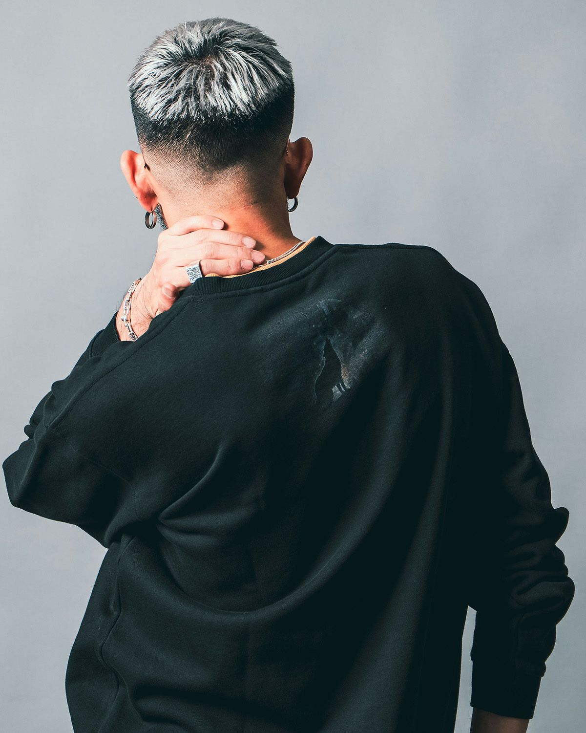 ブラック:183cm(Lサイズ着用)