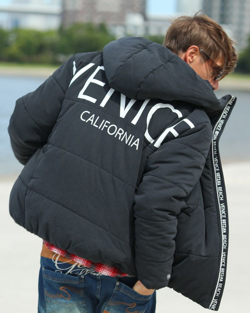 ブラック：183cm/70kg(Lサイズ着用)