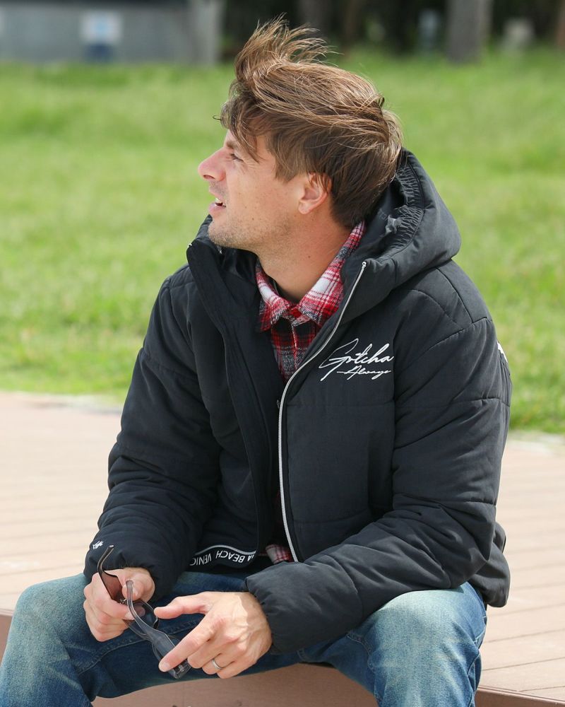 ブラック：183cm/70kg(Lサイズ着用)