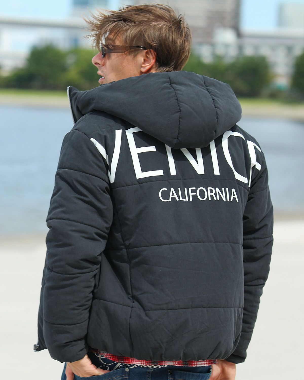 ブラック：183cm/70kg(Lサイズ着用)